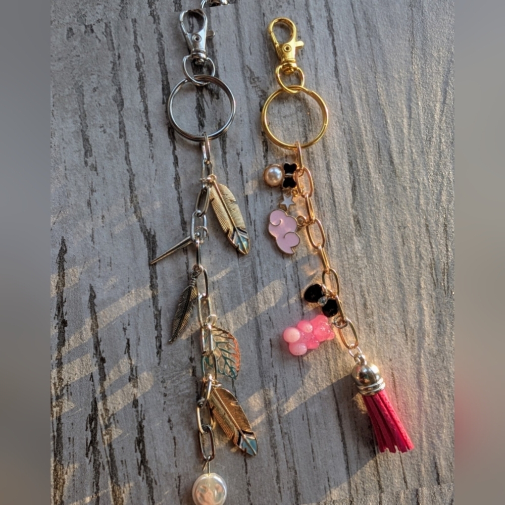 Charming Gold and Pink Keychain with Cute Charms - Picture 4 of 4
